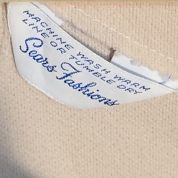 VINTAGE SEARS FASHIONS Cream Shift Dress with Crochet Detail - Picture 11 of 12